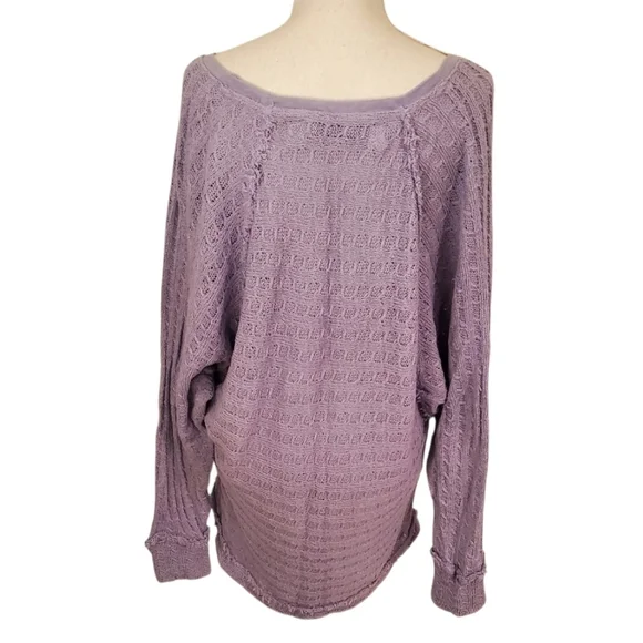 We The Free Lavender Textured Open Knit Top Slouchy Long Sleeve Raw Hem Size M - Picture 4 of 10